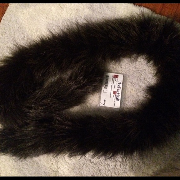 Scarf - Picture 3 of 3